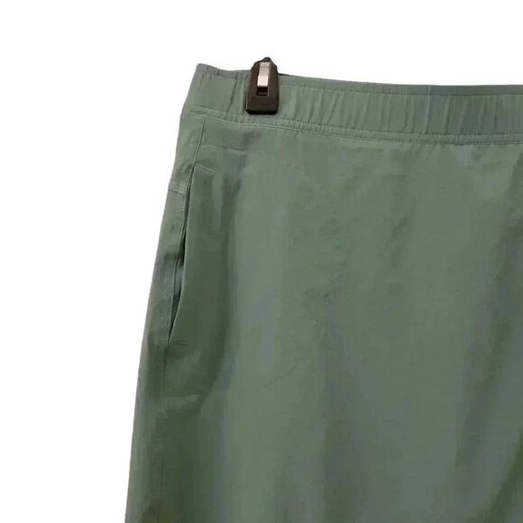 Eddie Bauer Women's Green Poly/Spandex Christine Skort - Picture 8 of 13